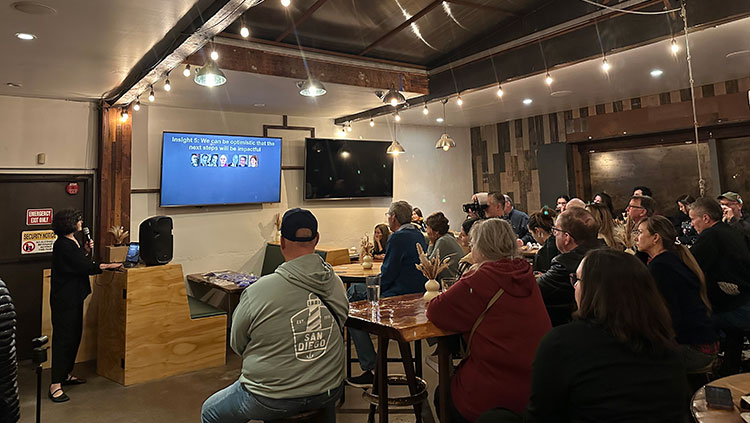 Nicole Rust speaking at BrainFacts Live